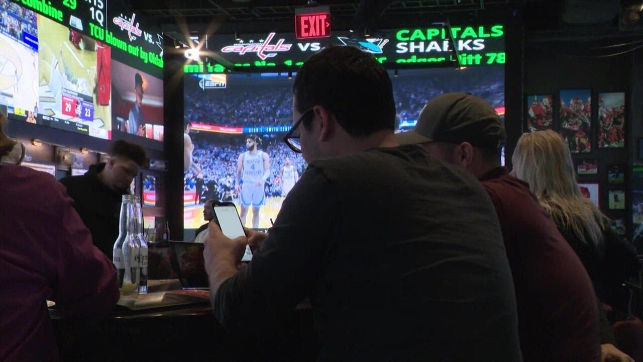 Sport betting is an all-time mismatch, pitting man against machine | 60 Minutes Archive