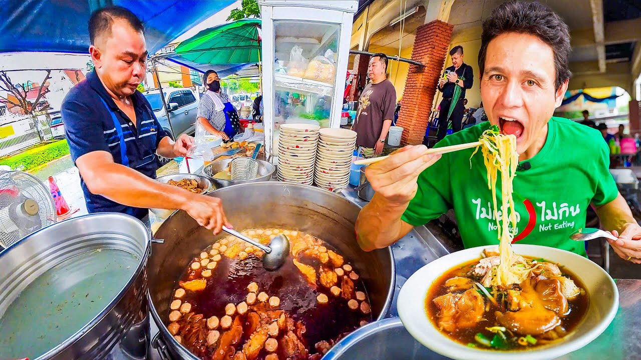Thai Street Food You’re Missing!! King of Beef Noodles!!