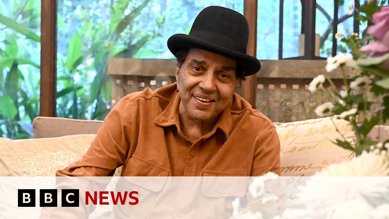 Bollywood legend Dharmendra dies at 89 | BBC News