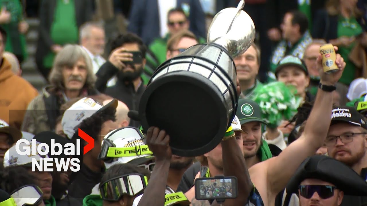 Grey Cup: Saskatchewan Roughriders celebrate win with parade in Regina