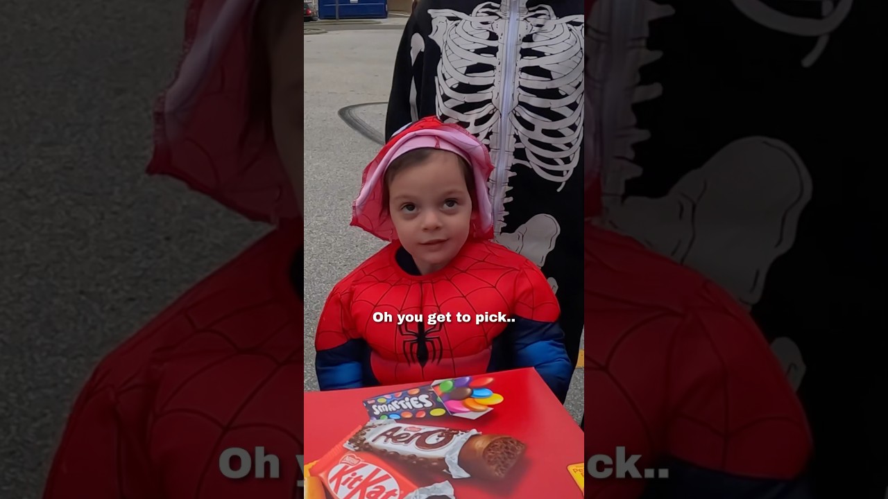 I gave out money for Halloween 🥹❤️