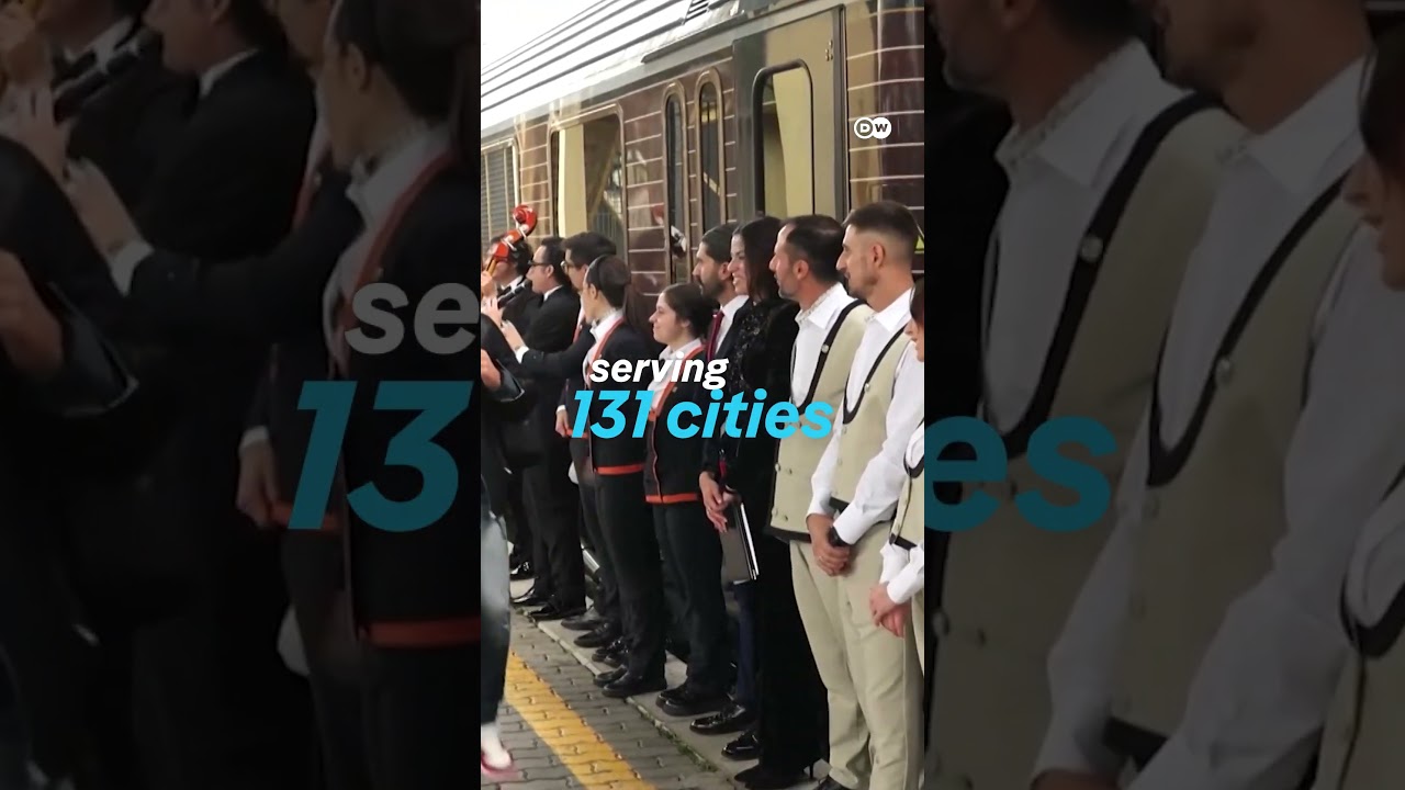 Luxury train travel of a bygone era returns to Italy | DW News