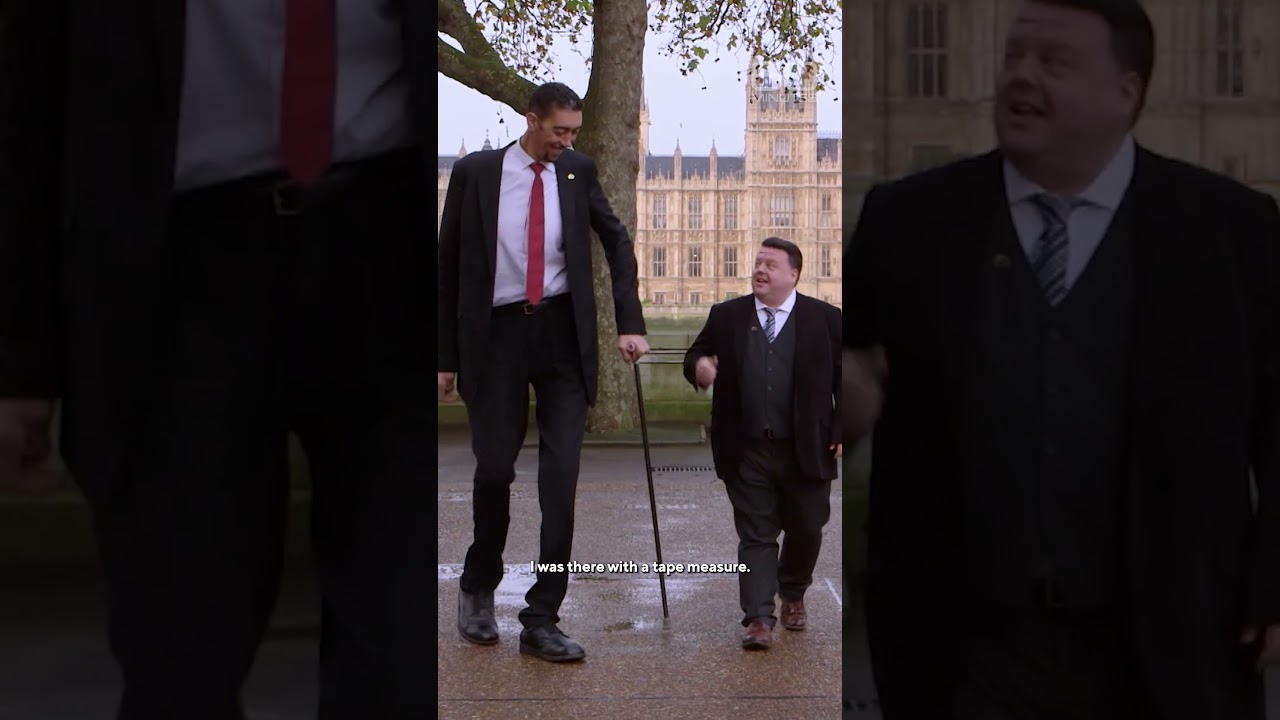 Measuring the tallest and shortest men on Earth #shorts