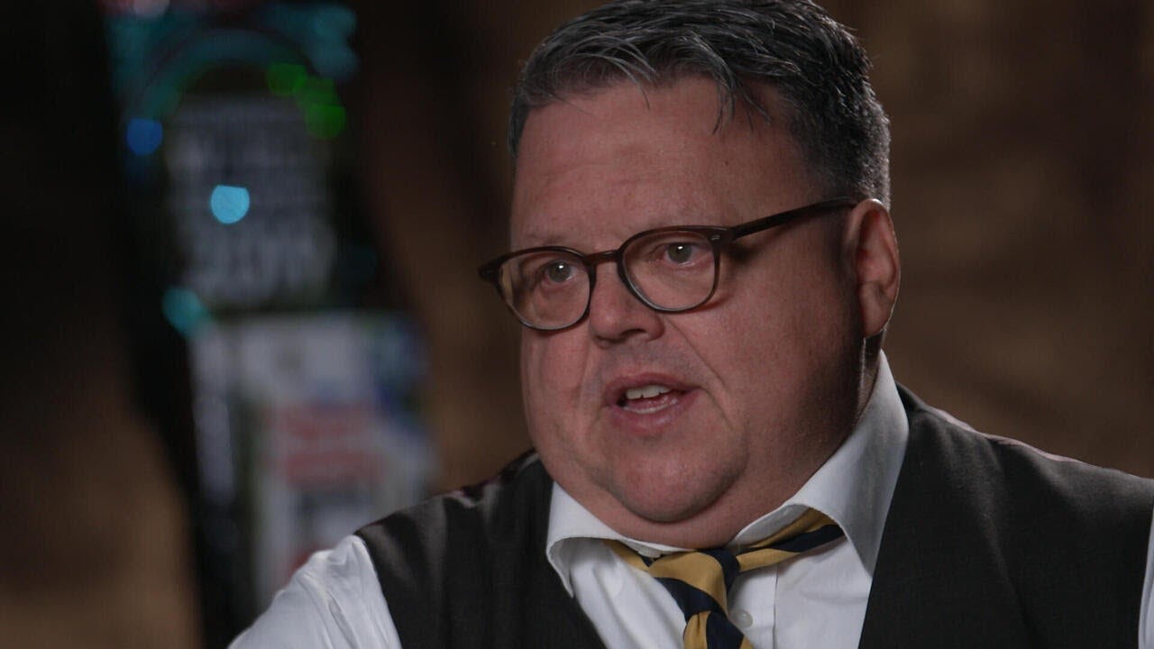 Officially Amazing | Sunday on 60 Minutes