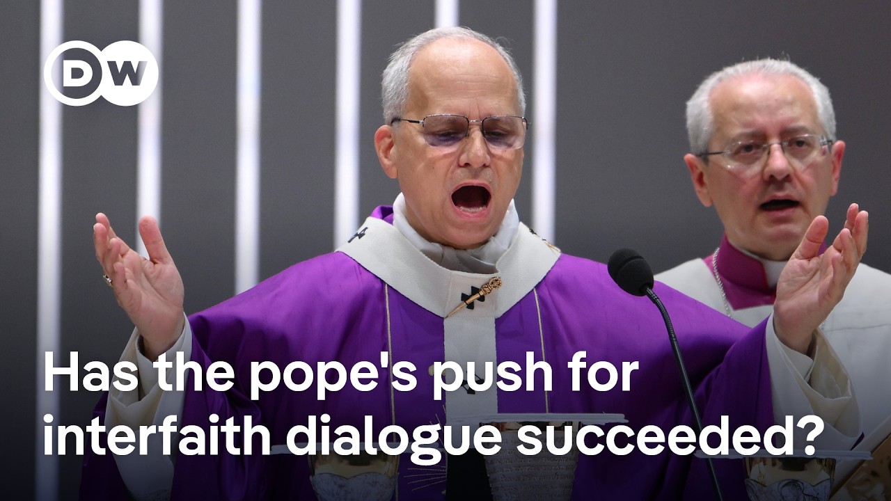 Pope Leo XIV visits Blue Mosque in attempt to promote interfaith dialogue | DW News