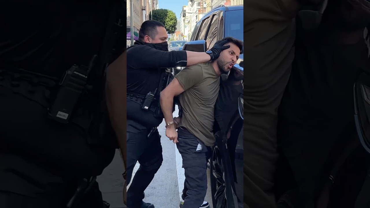 Taking pictures of strangers 😅📸