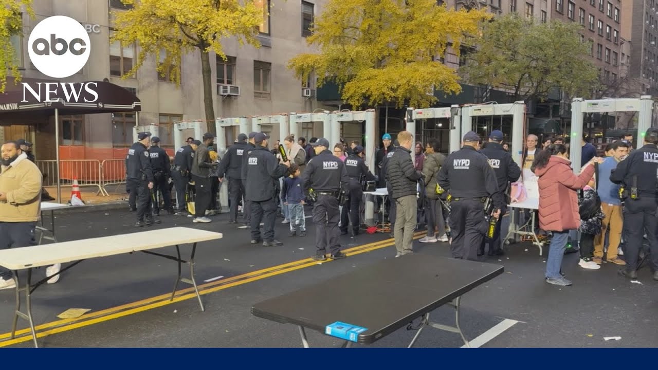 Threat environment as Thanksgiving parade begins