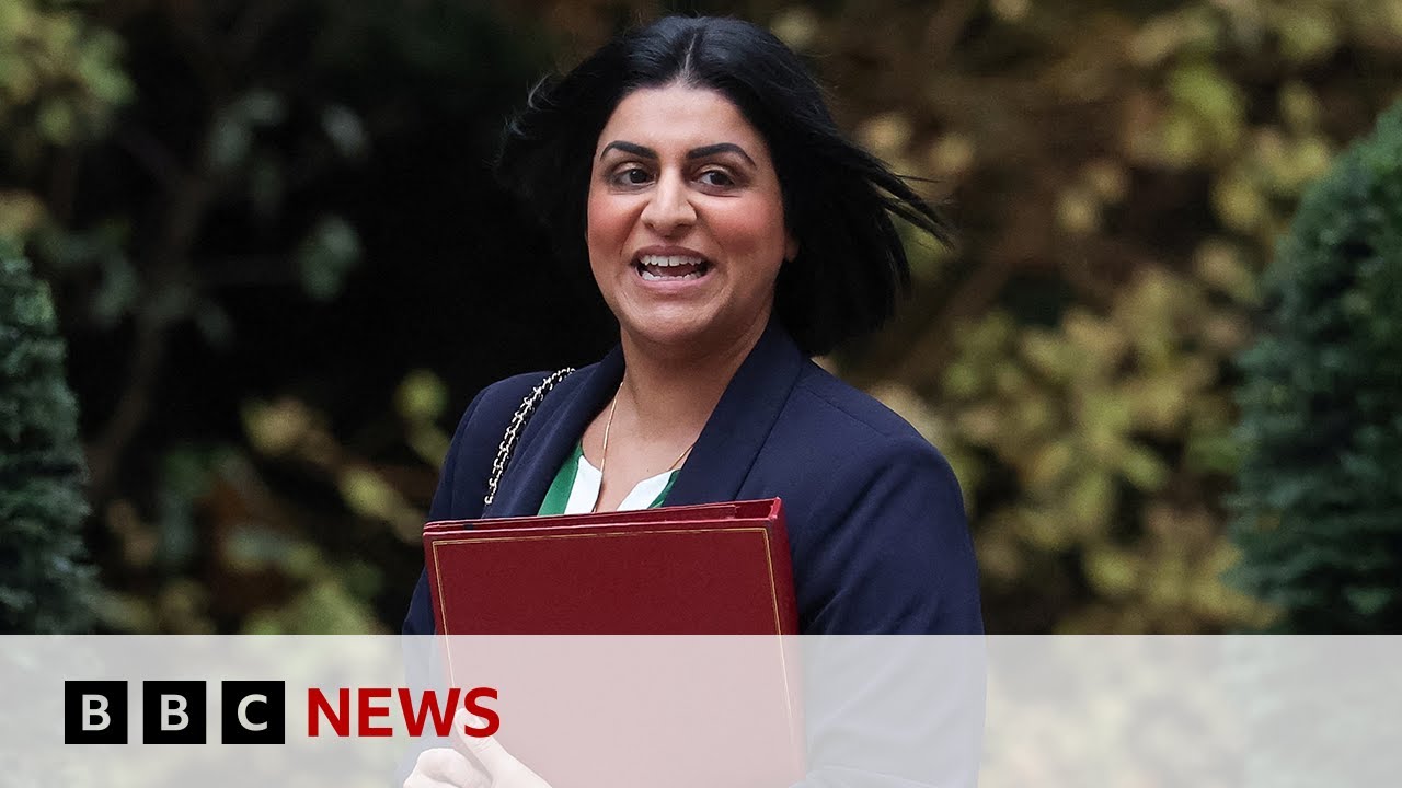 UK home secretary announces some migrants will face 20 year wait for settled status | BBC News