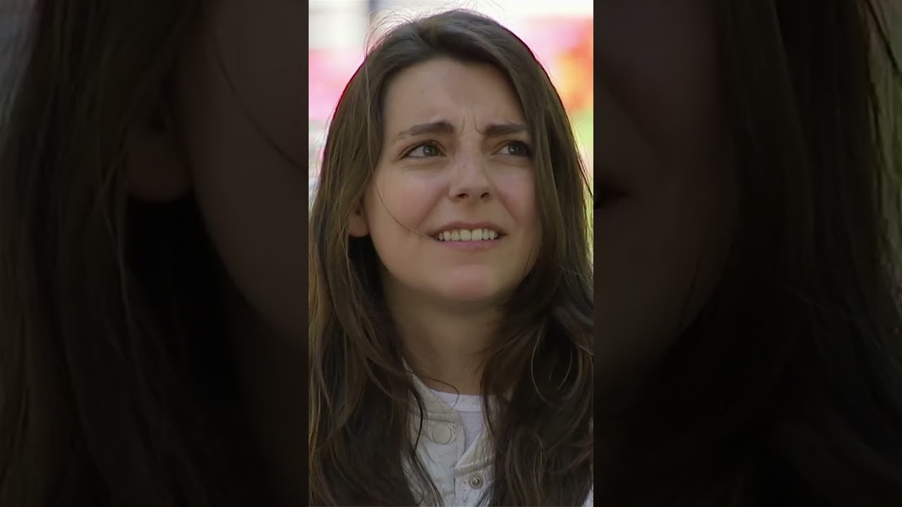 Waitress Licks Table 👅 | Just For Laughs Gags