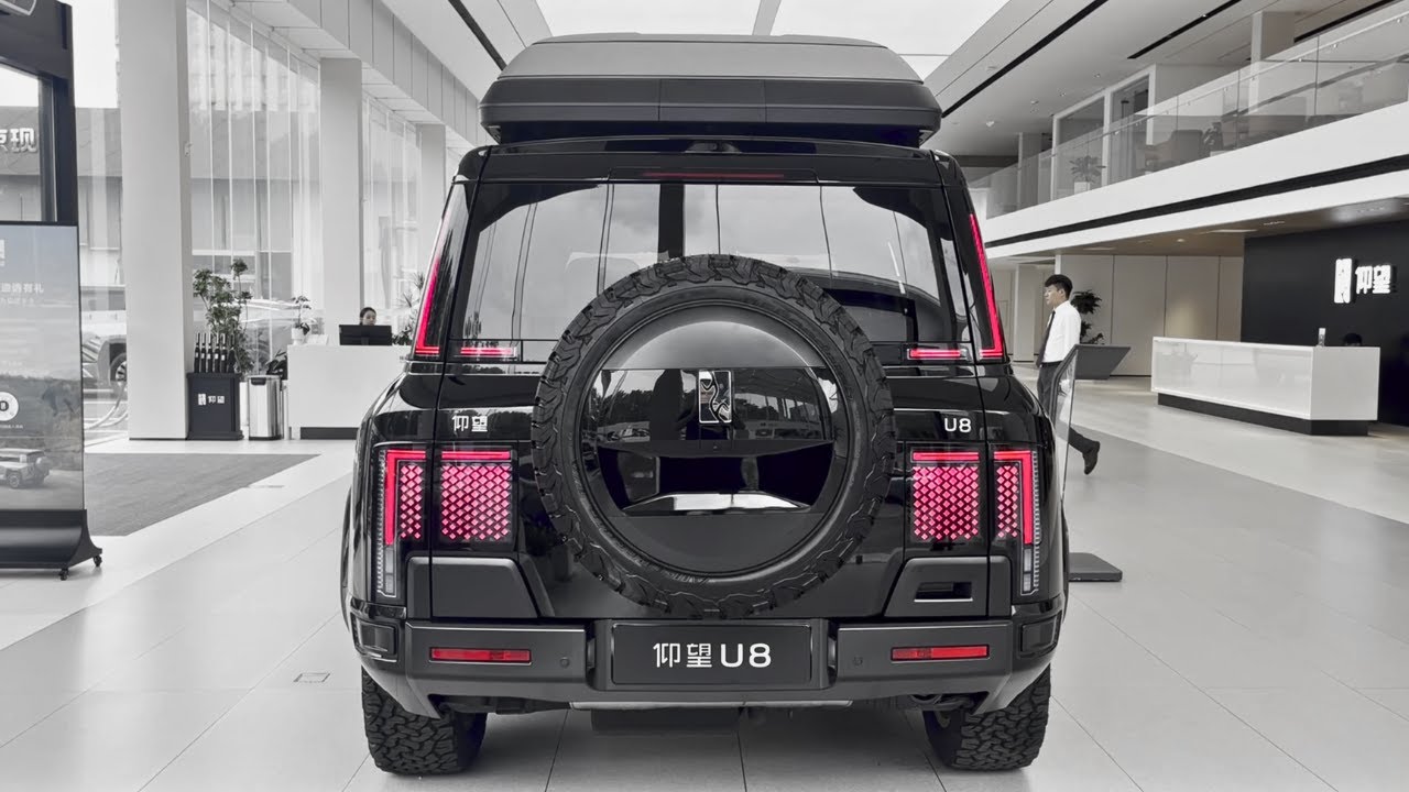 2025 BYD Yangwang U8 in-depth Walkaround