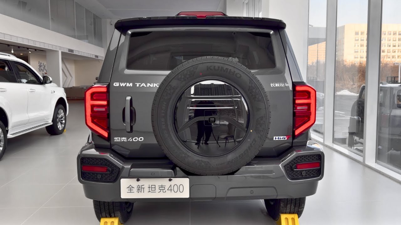 2025 Tank 400 Hi4-T in-depth Walkaround