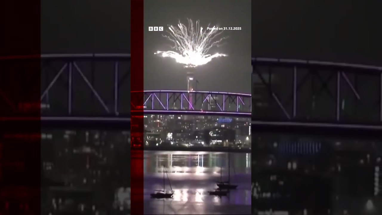 Auckland sees in new year with fireworks display. #NYE #NewZealand #BBCNews