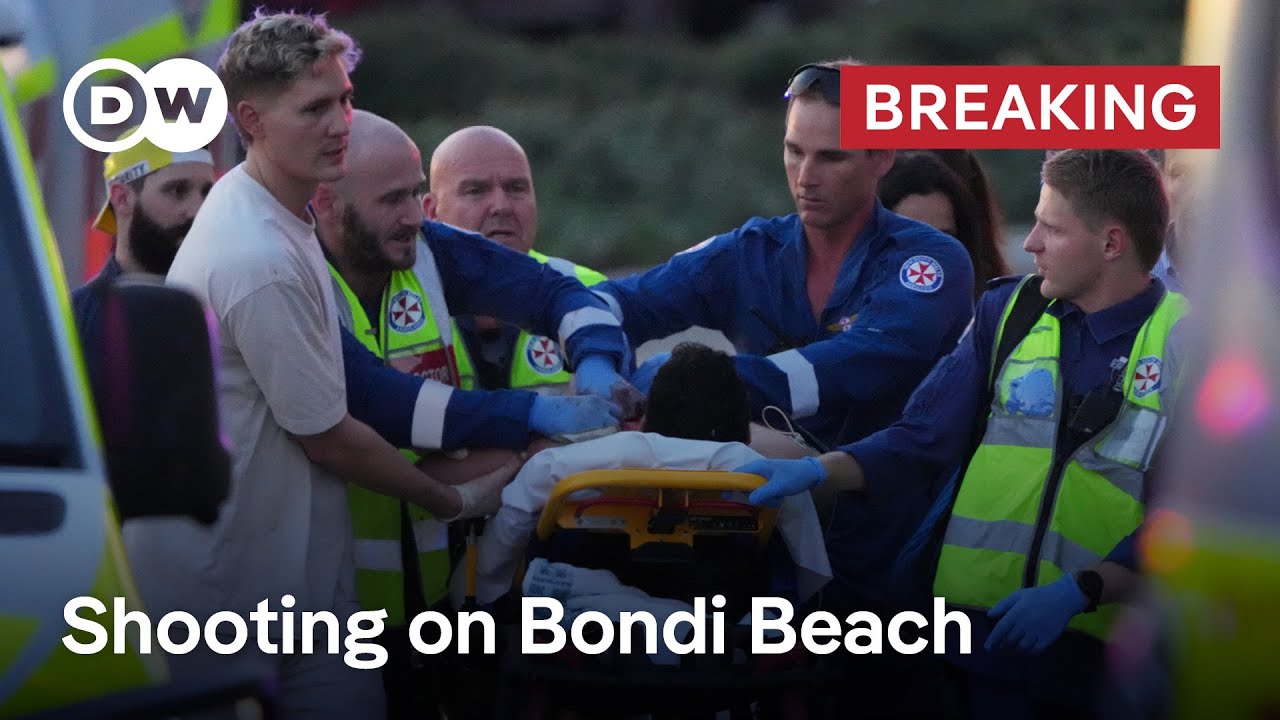 Bondi Beach shooting leaves ten dead | DW News