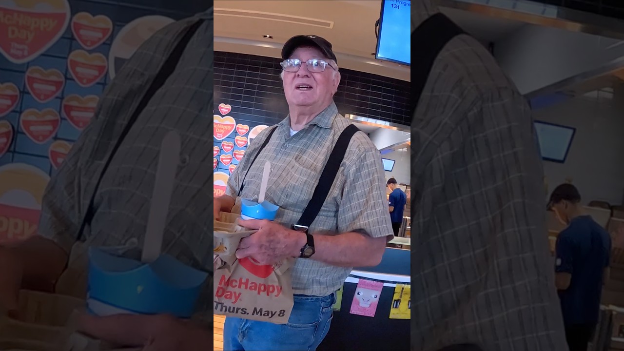 I offered to pay for his order 🥹❤️