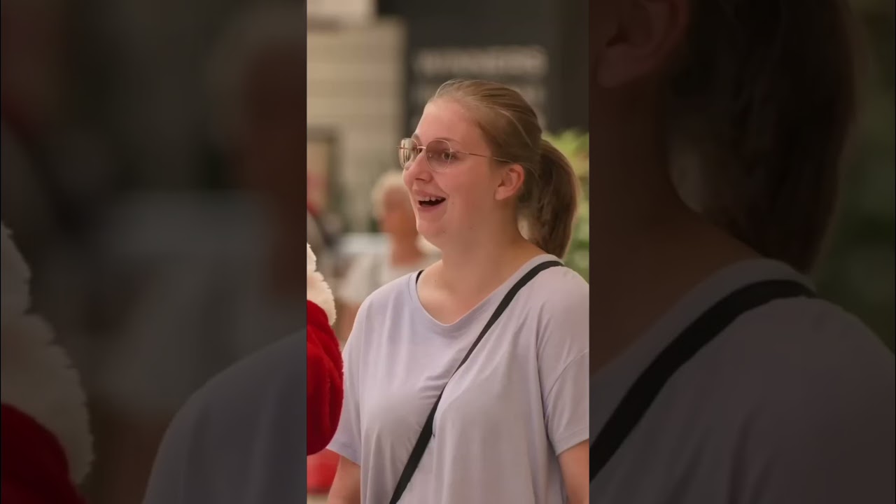 Santa Spreads Holiday Cheer. | Just For Laughs Gags