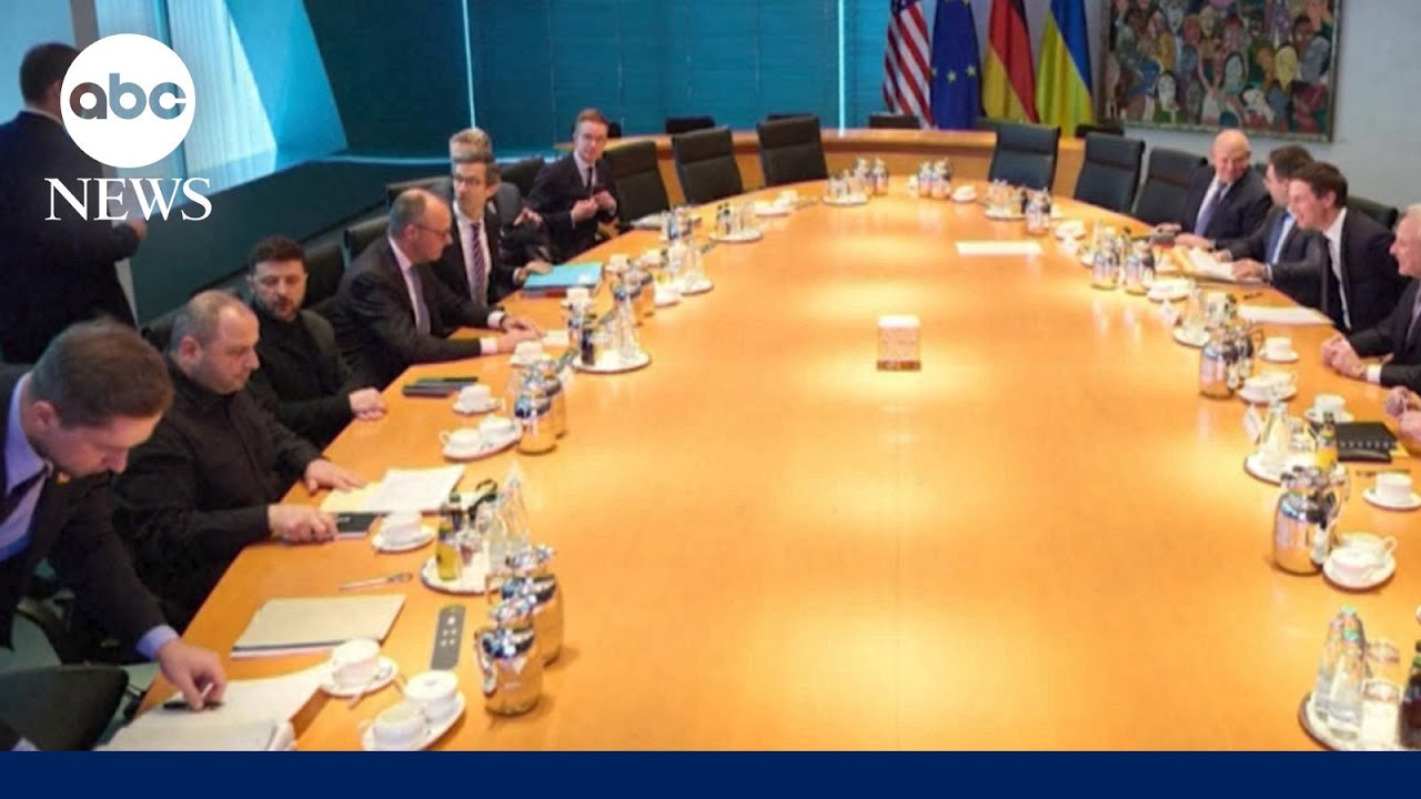 US officials meet with Zelenskyy for new round of peace talks
