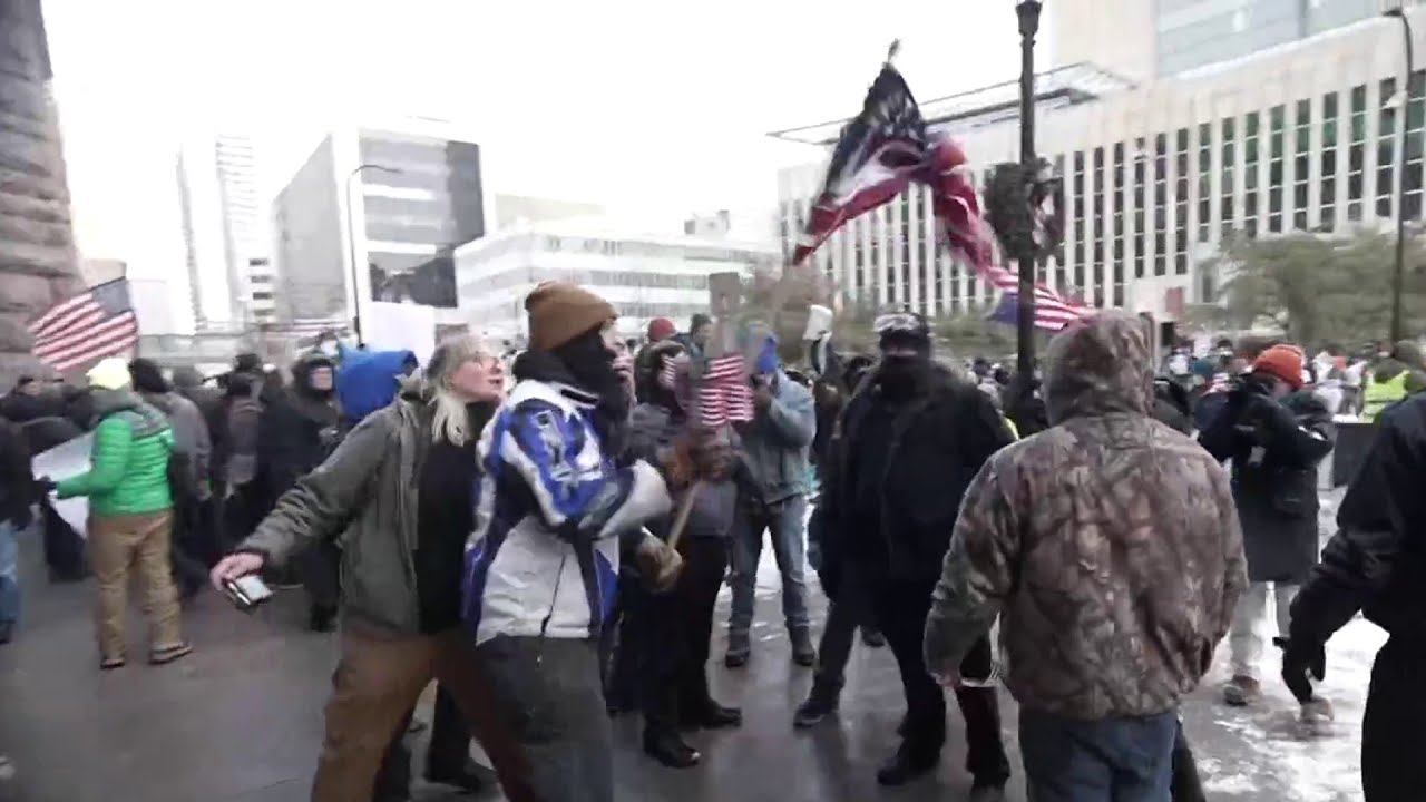 Dueling protests in Minneapolis over ICE’s presence in city