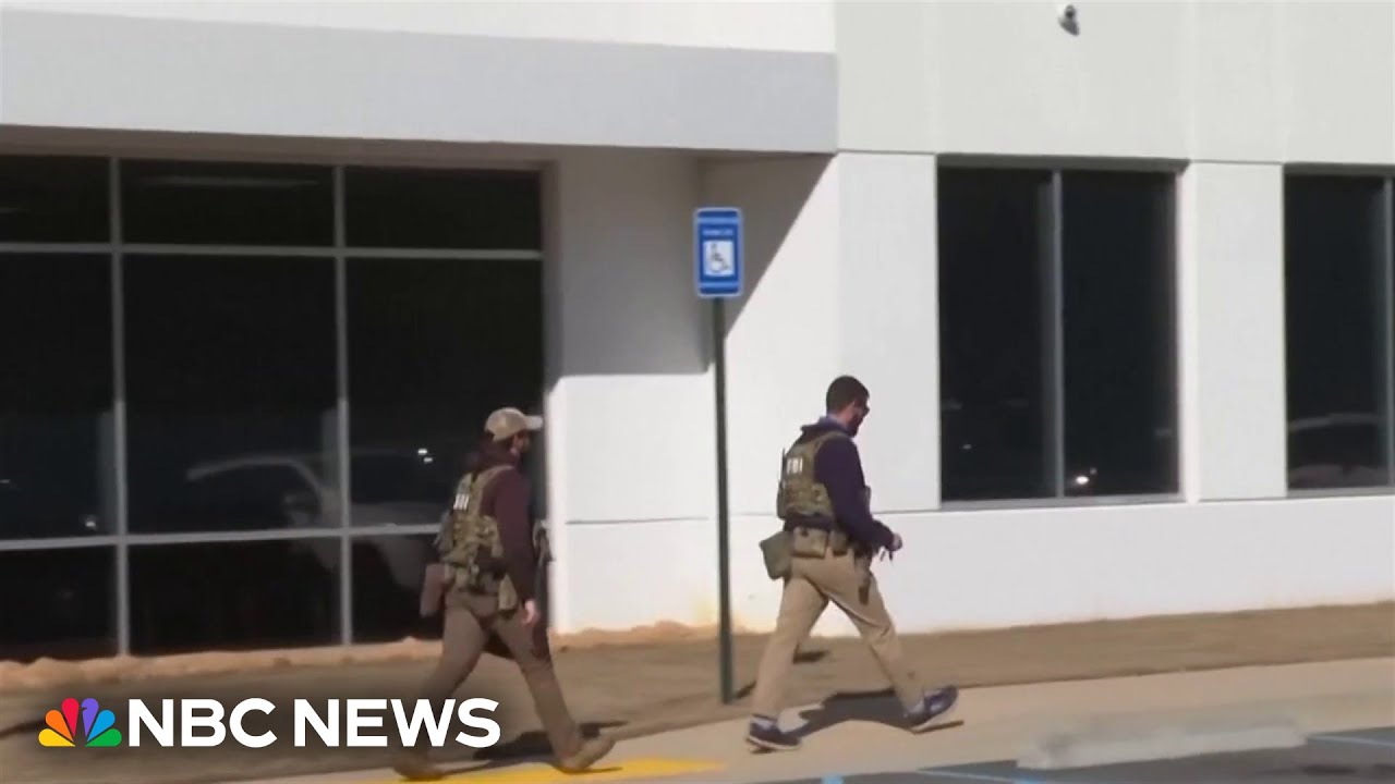 FBI searches Fulton County election hub