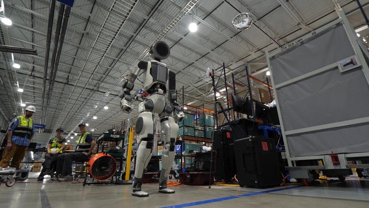 Here Come The Humanoids | Sunday on 60 Minutes