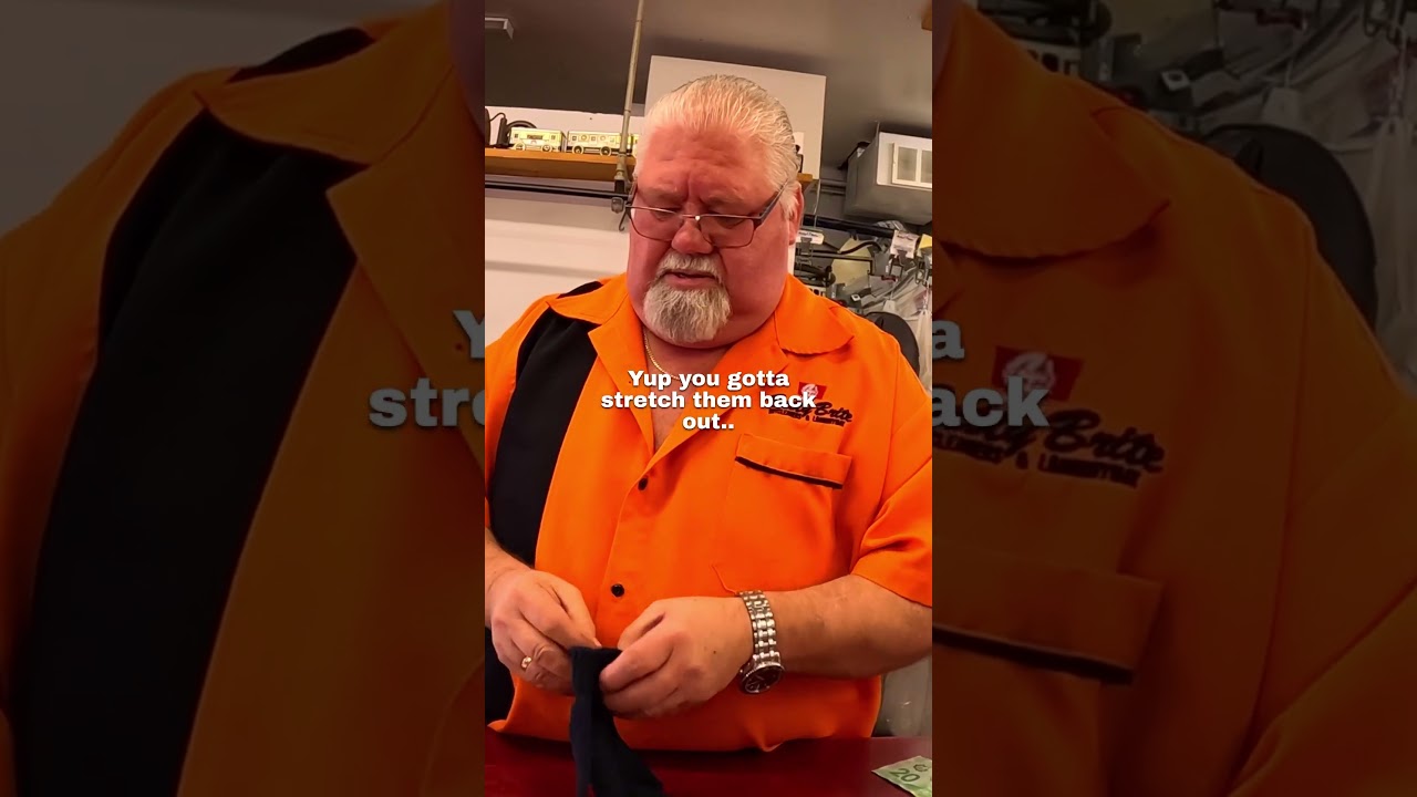 I needed to wash my gloves and THIS happened 🥺❤️