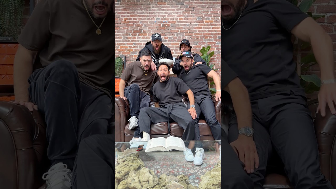 If reading books was like watching movies 📖🍿￼