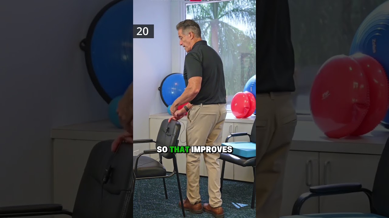 Simple Walking Exercise for Seniors: #seniorfitness #physiotherapy #physicaltherapy #seniorcare