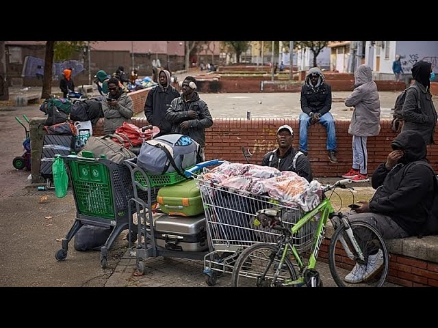 Spain approves plan to grant legal status to thousands of migrants lacking right to stay