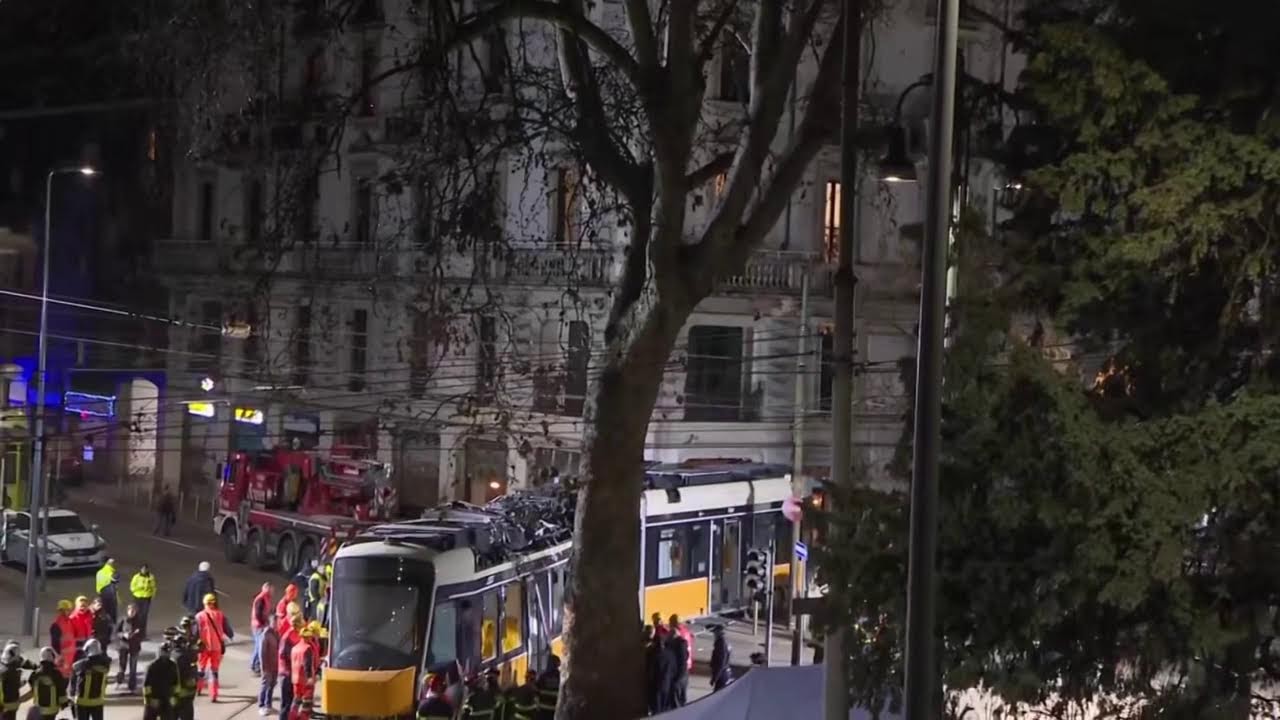 BREAKING: Train derailment in Milan, 2 dead, dozens injured  [GRAPHIC WARNING]