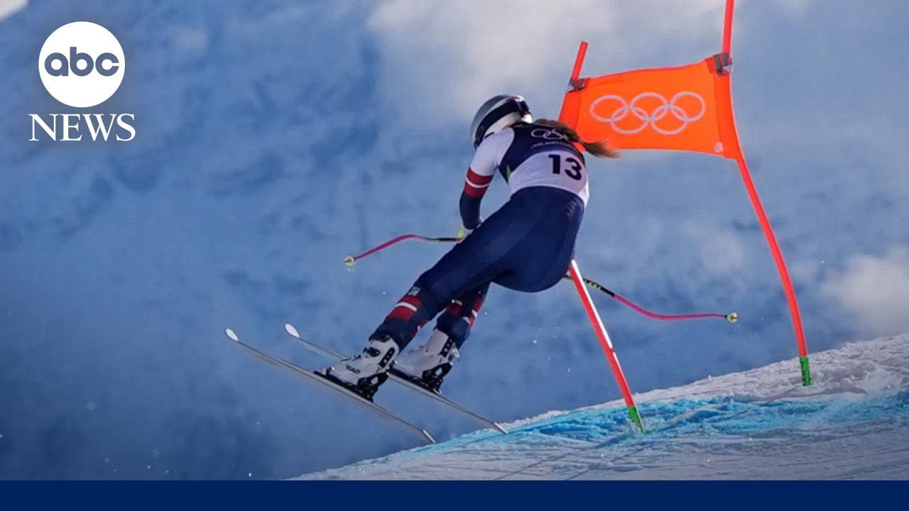 Lindsey Vonn’s heartbreak as she crashes during race, airlifted to hospital