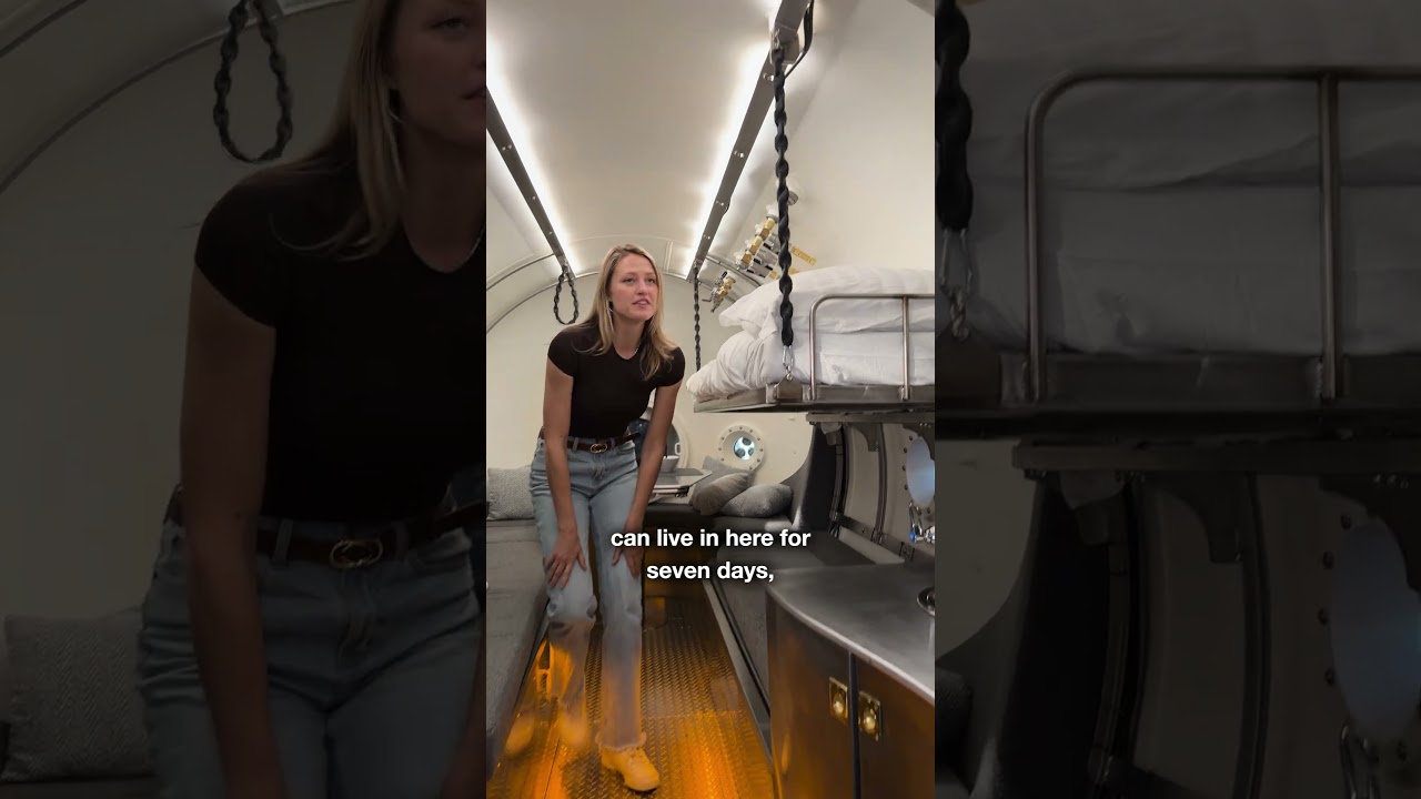 Living Under the Ocean? 😱 #submarine #ocean #underwaunderway