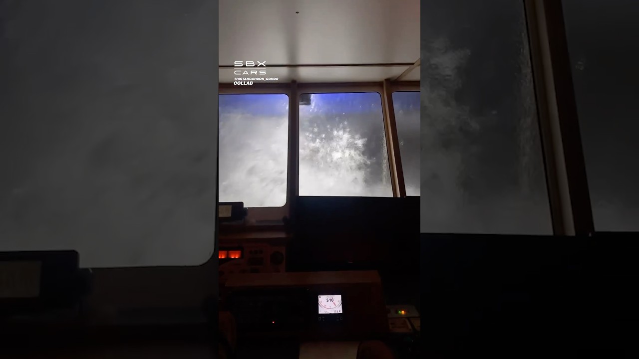 Sailing Boat In A Storm! 😱 #boats #sea #ship