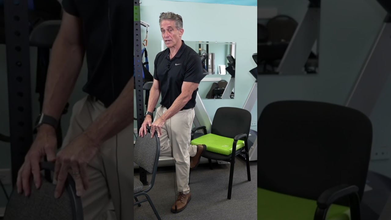 Simple 2 minute exercise to improve balance #seniorfitness #seniorcitizens #elderly #physiotherapy