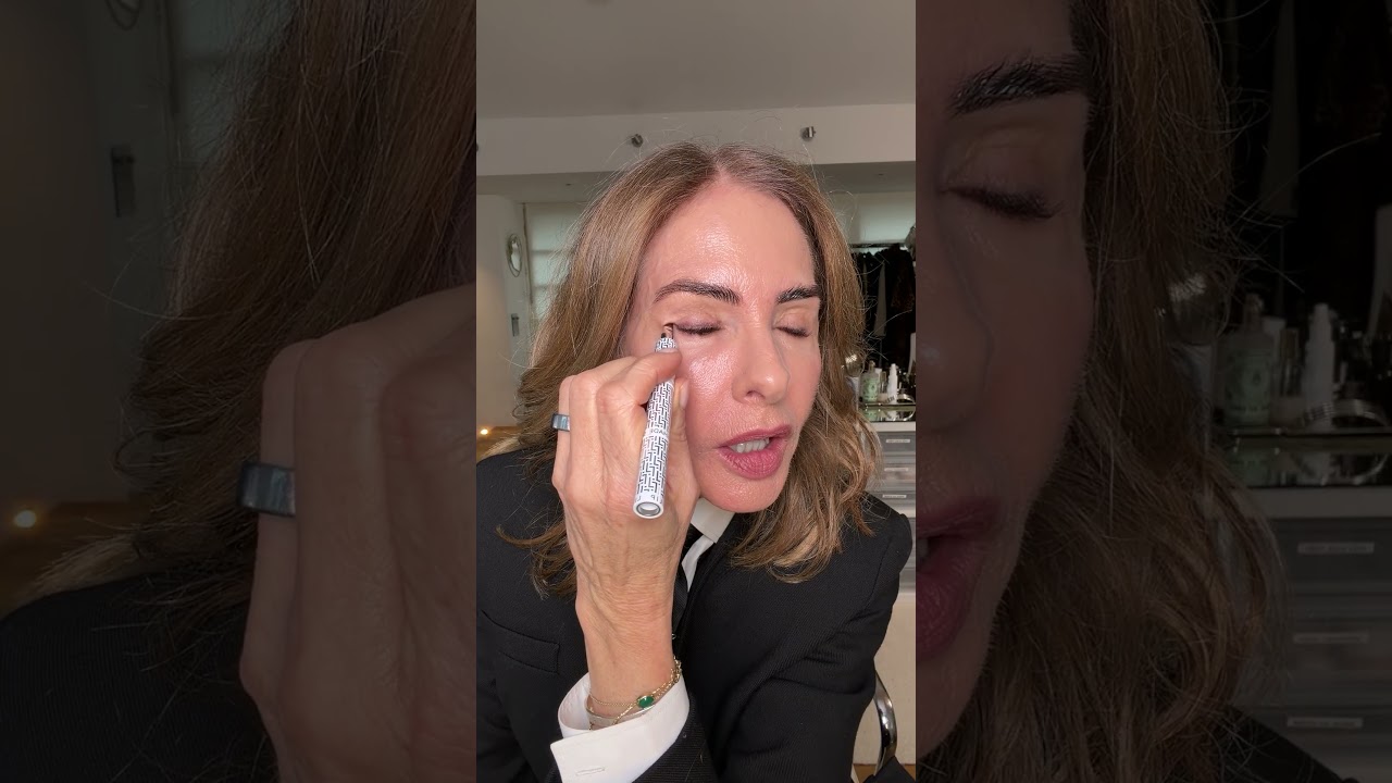 Trinny’s Feline Flick | Makeup Tutorial | Trinny