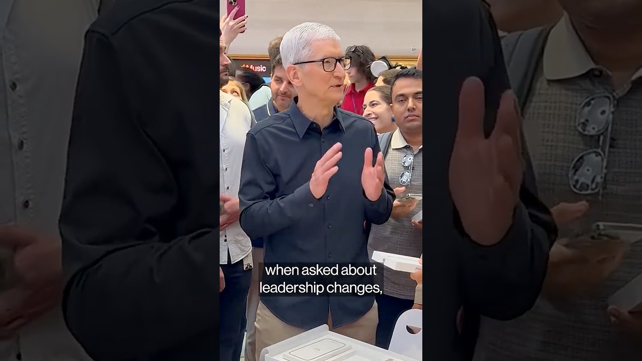 Apple Succession Plan Emerges as Company Turns 50