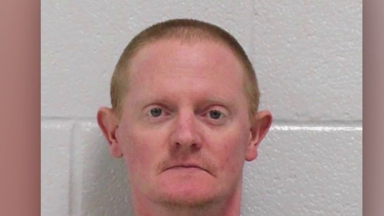 Bathroom camera discovery: Man with peeping history arrested | FOX News