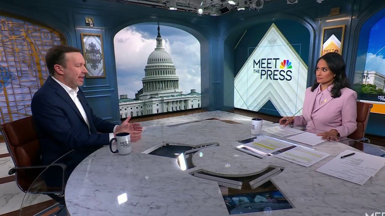 Chris Murphy weighs in on the calls to oust Chuck Schumer