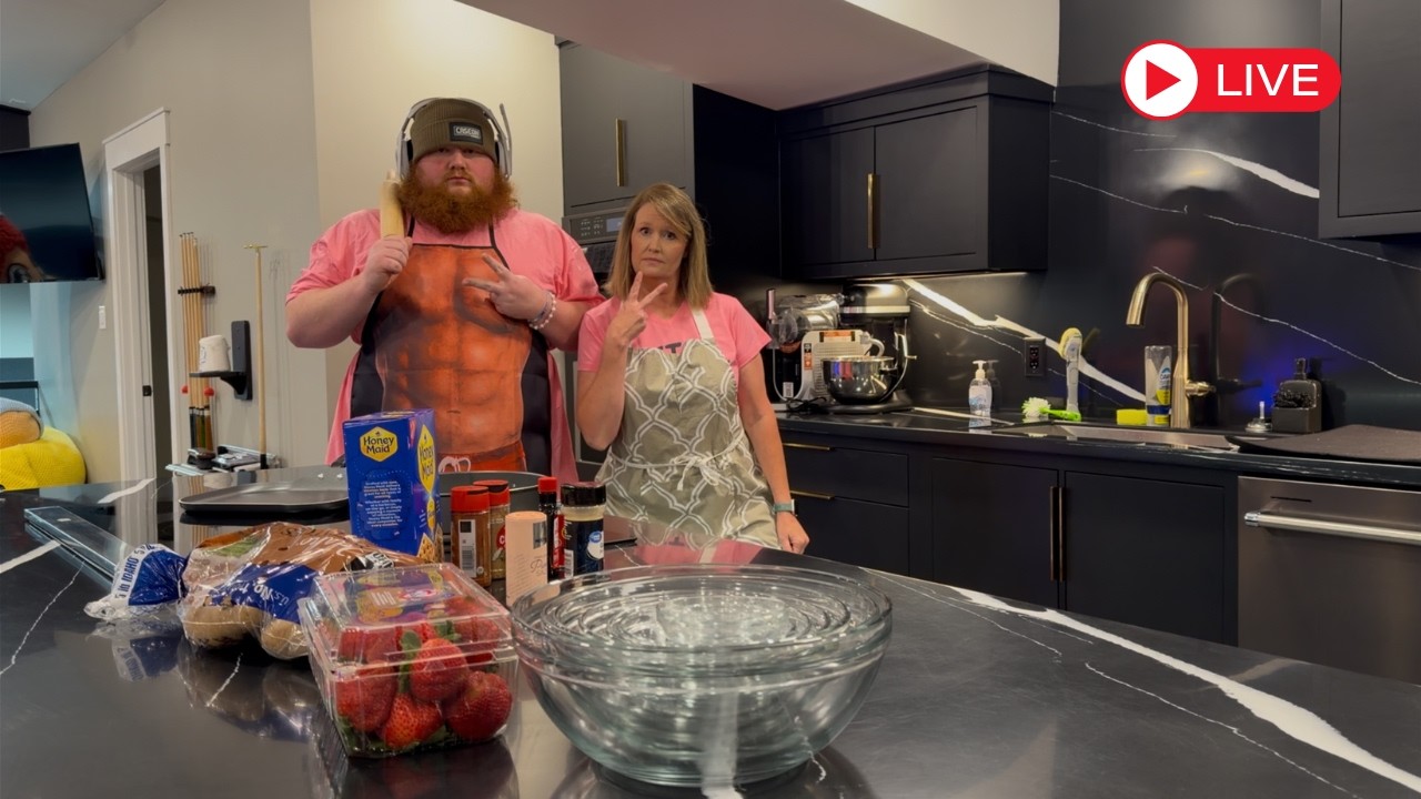 COOKING WITH CASEOH  FT. MY MOM-10 MILLION SUBSCRIBER SPECIAL-