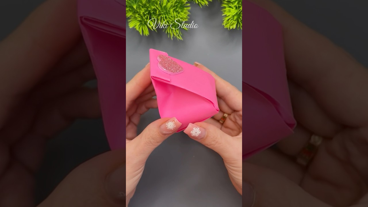 DIY Paper Gift Bag | Easy Craft Tutorial #easycrafts #giftidea #diy #giftbox #giftbag