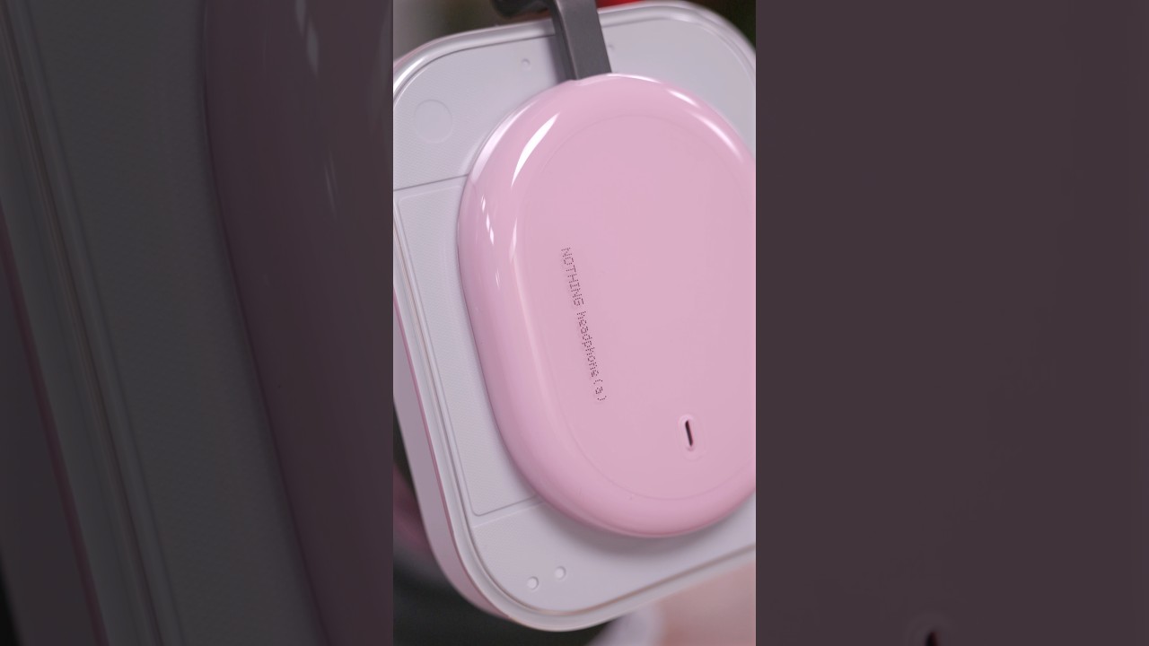 I REALLY Like the Nothing Headphone (a)