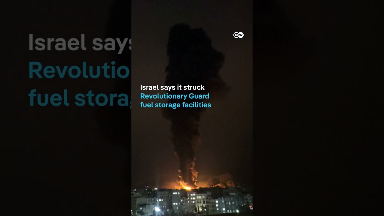 Iran war: Moment airstrikes hit Tehran oil depot | DW News