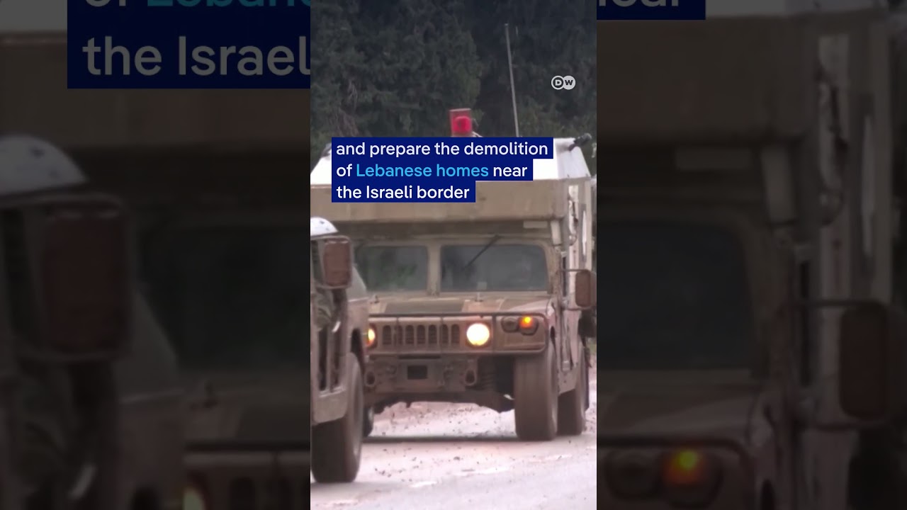 Israel strikes a key bridge in southern Lebanon | DW News