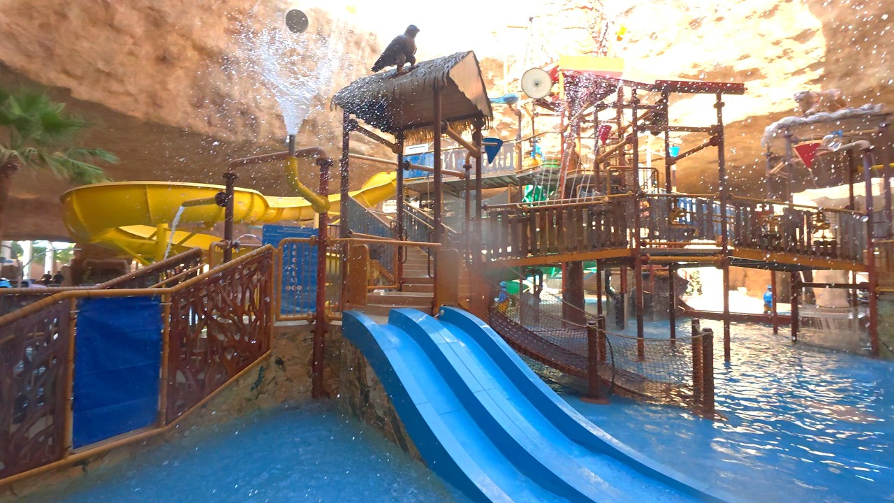 Lenny’s Lagoon 🔫 Blue Slide at Desert Falls Water & Adventure Park 🇶🇦