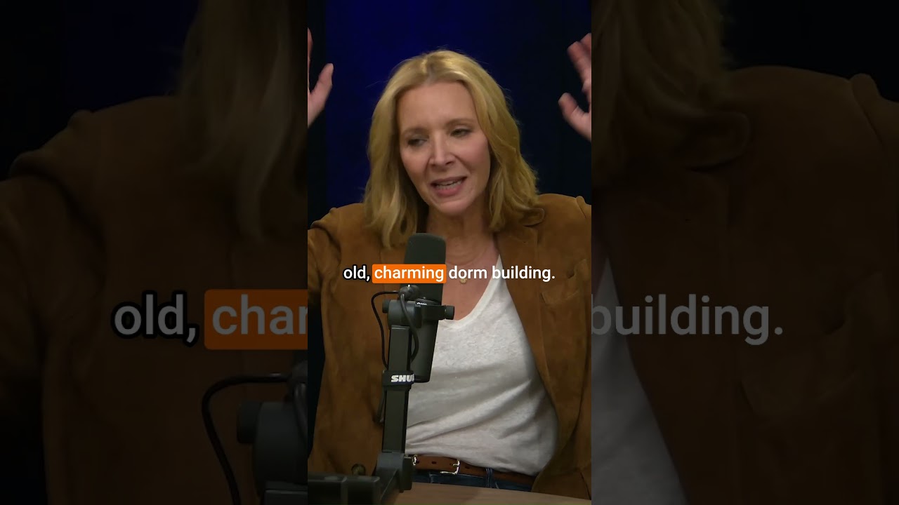 Lisa Kudrow started smoking because of giant Harvard water bugs. #comedian #podcast  #comedy