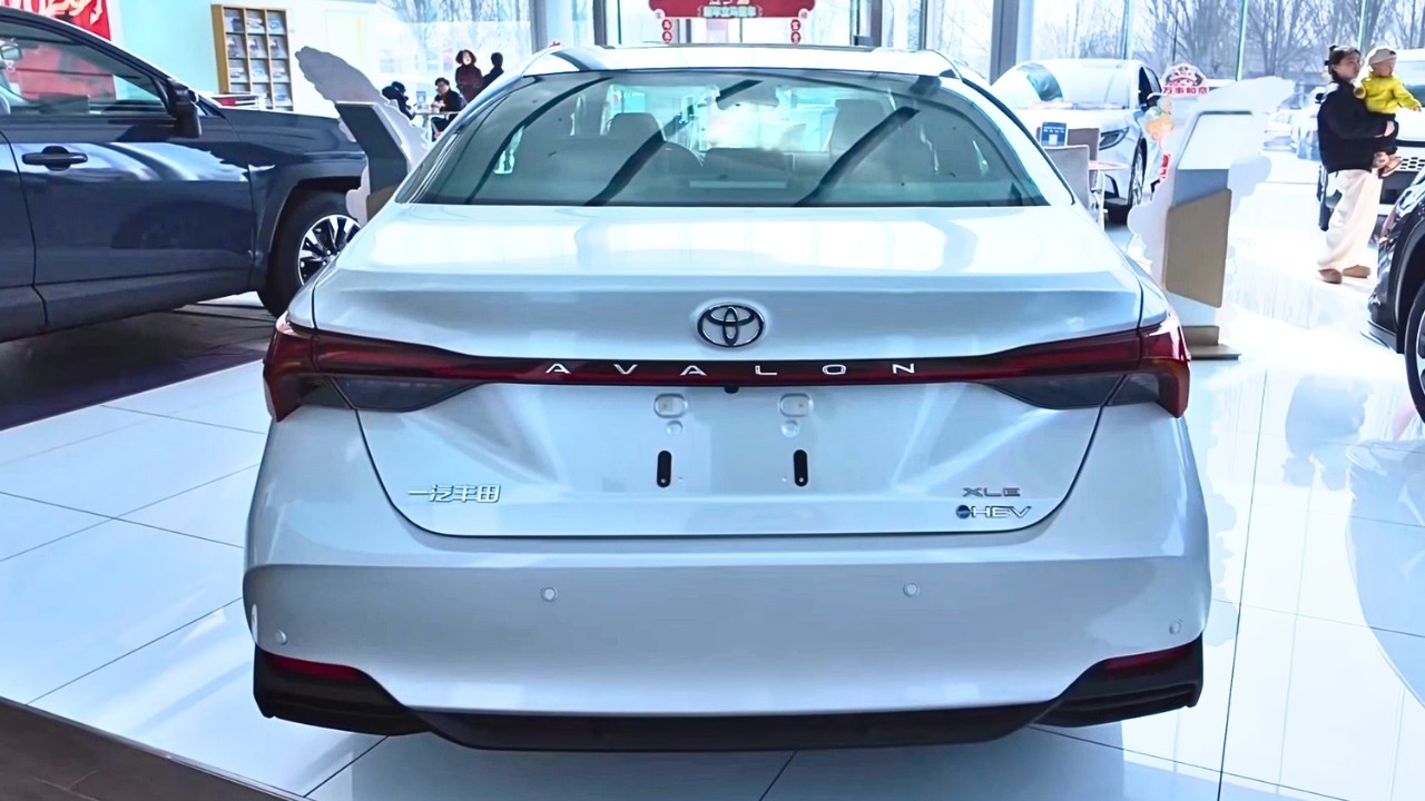 NEW Toyota Avalon