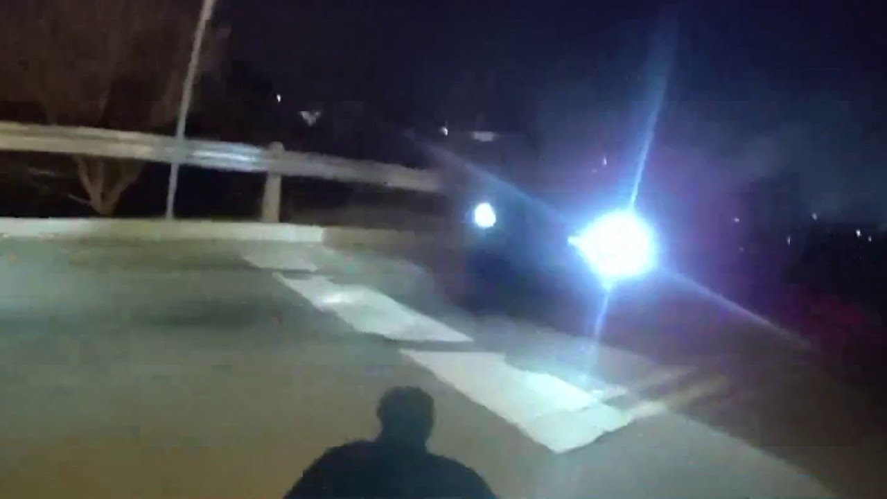 Oklahoma officer car surfs on stranger’s hood to chase teen suspect