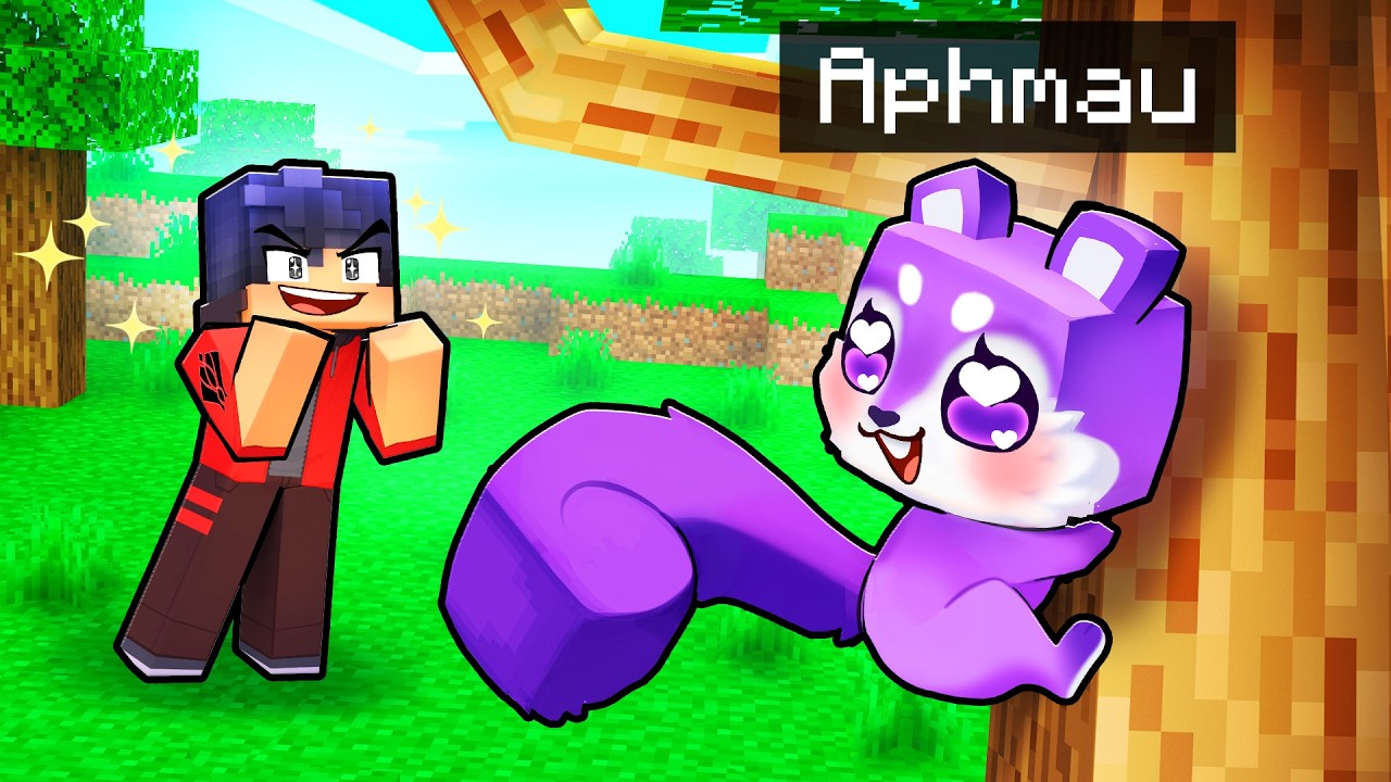 Playing as a BABY SQUIRREL in Minecraft!