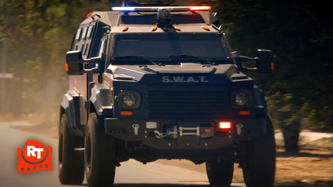 S.W.A.T. –  SWAT Chases a Psycho Fan (S2E8) | Movieclips