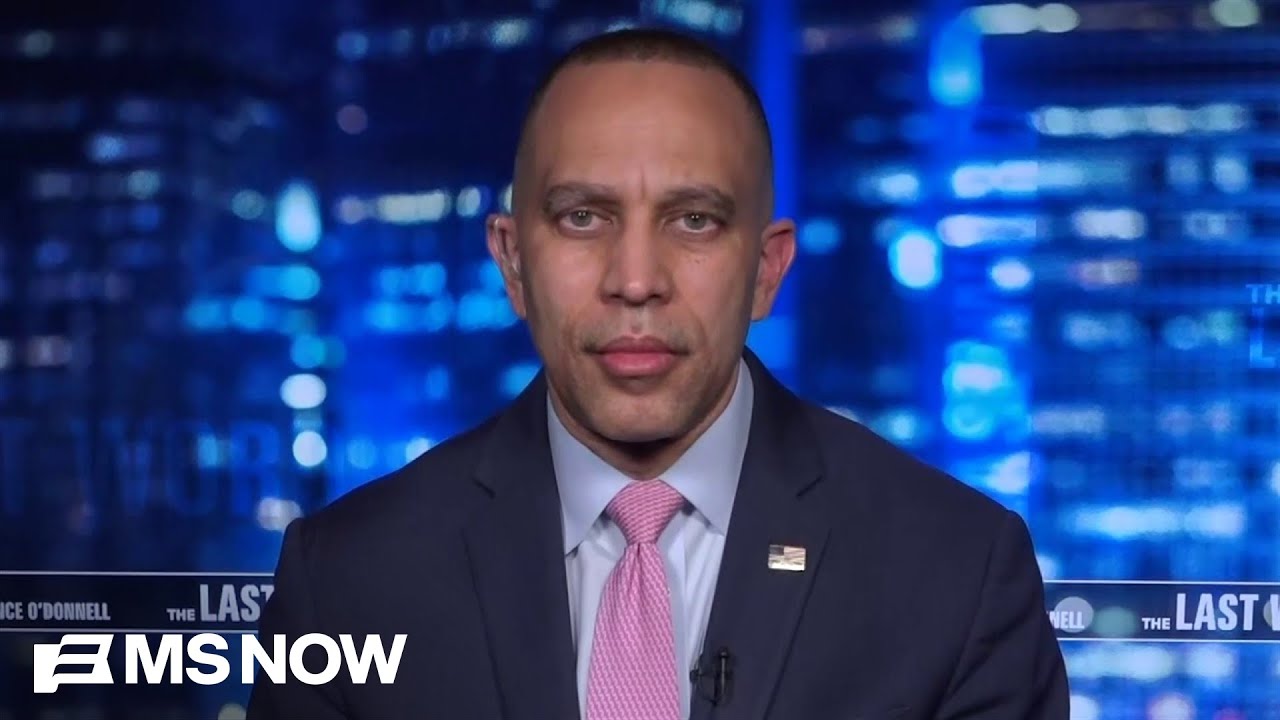 Trump holding ‘TSA hostage’ as his ‘reckless war of choice’ drags on, says Rep. Jeffries