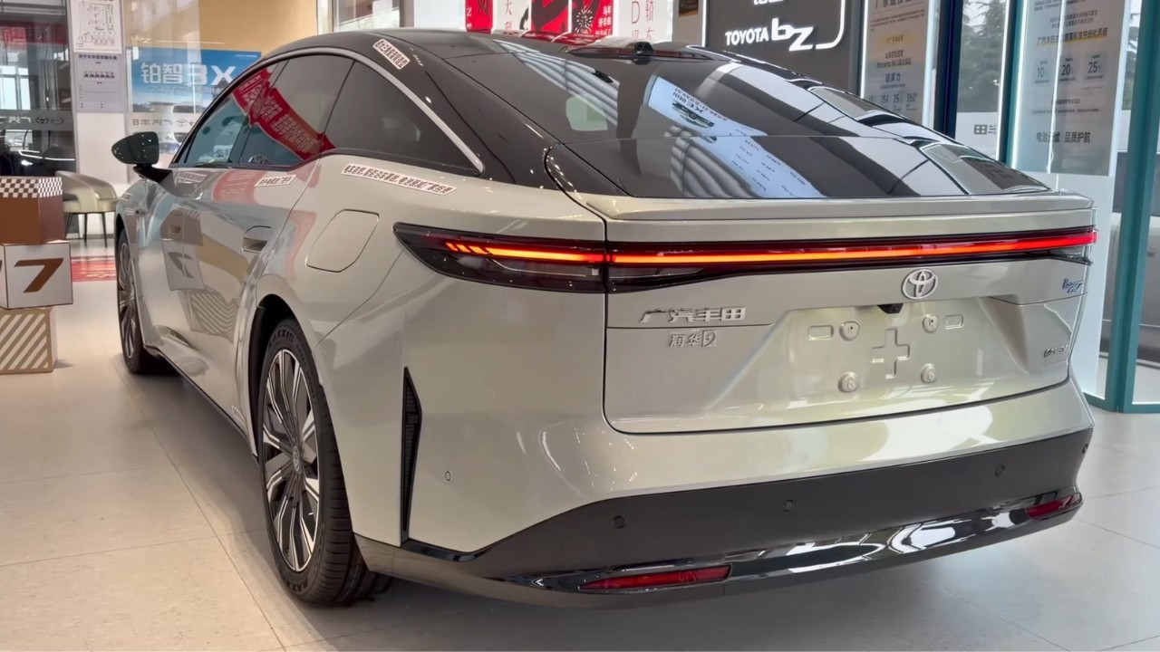 2026 Toyota bZ7. The First Car Powered by Huawei HarmonyOS!