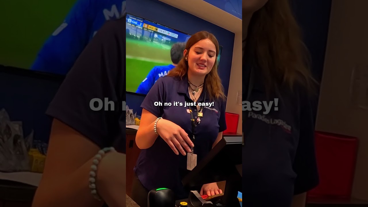 I bought chips at the airport and THIS happened 🥺❤️